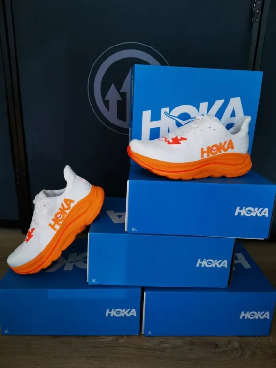 Découvrez les chaussures de running Hoka Clifton 10 à Saint-Quentin, Saint-Quentin, Endurance Shop