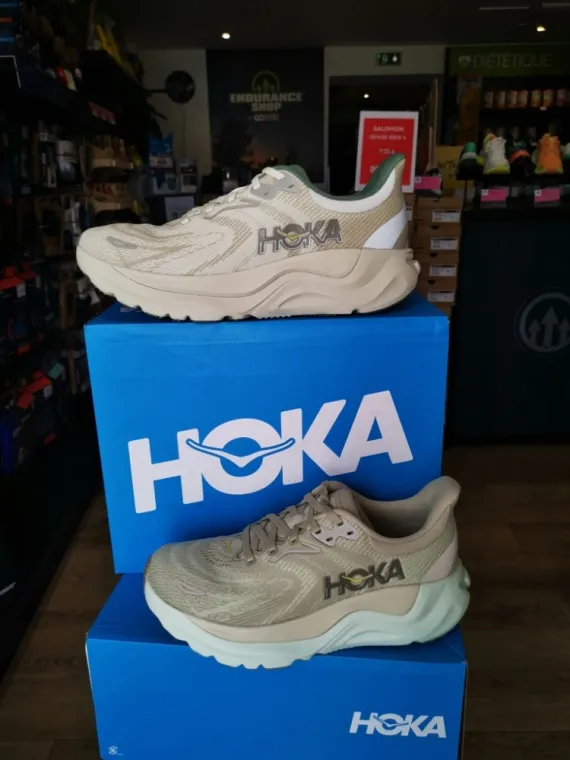 Nouveauté : Chaussures Running HOKA ARAHI 8 à Saint-Quentin, Saint-Quentin, Endurance Shop