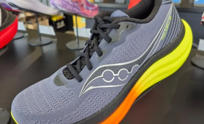 SAUCONY TRIUMPH 23 (190€)