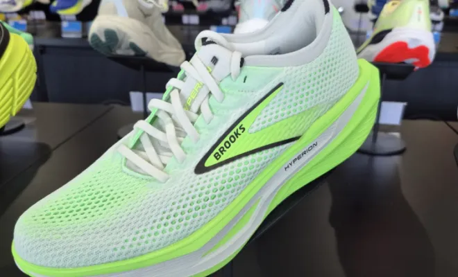 BROOKS HYPERION 3 (150€)